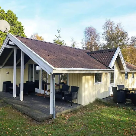 Semesterbostad Three-bedroom Holiday In 5