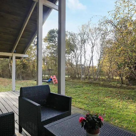 Three-bedroom Holiday In 5 Semesterbostad *